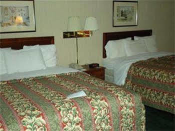 Days Inn Moorhead Exterior photo